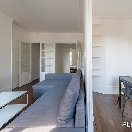 1br Flat Passy District Near Eiffel 16e Apartament Paryż