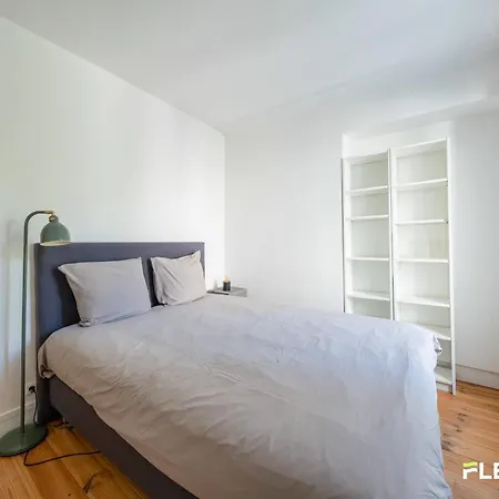 1br Flat Passy District Near Eiffel 16e شقة *