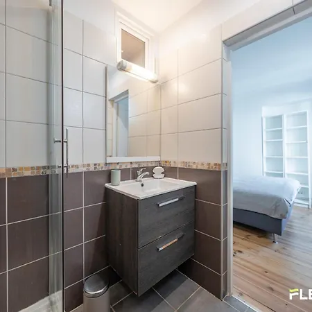 Apartament 1br Flat Passy District Near Eiffel 16e